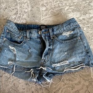 BDG medium wash distressed jean short